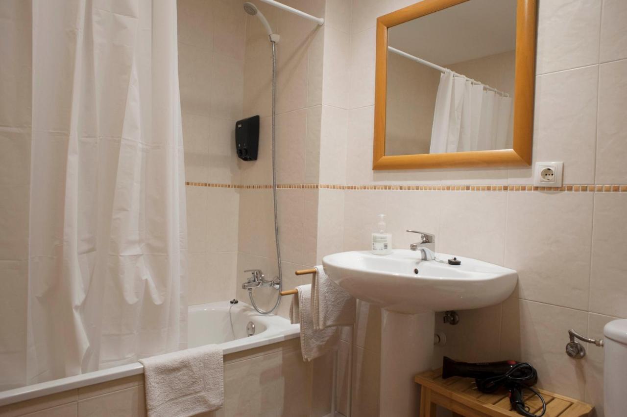 Apartament Bisaura De Ter Sant Quirze De Besora Luaran gambar