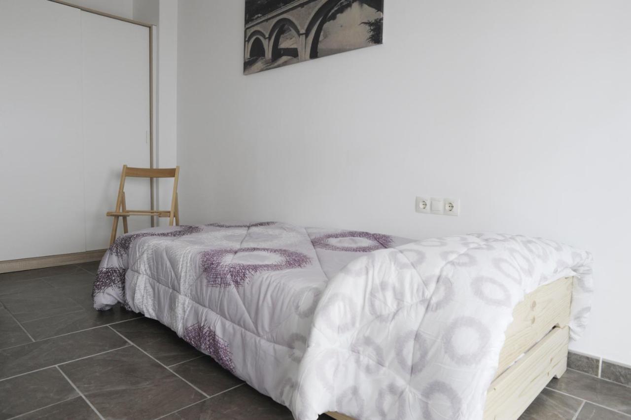 Apartament Bisaura De Ter Sant Quirze De Besora Luaran gambar