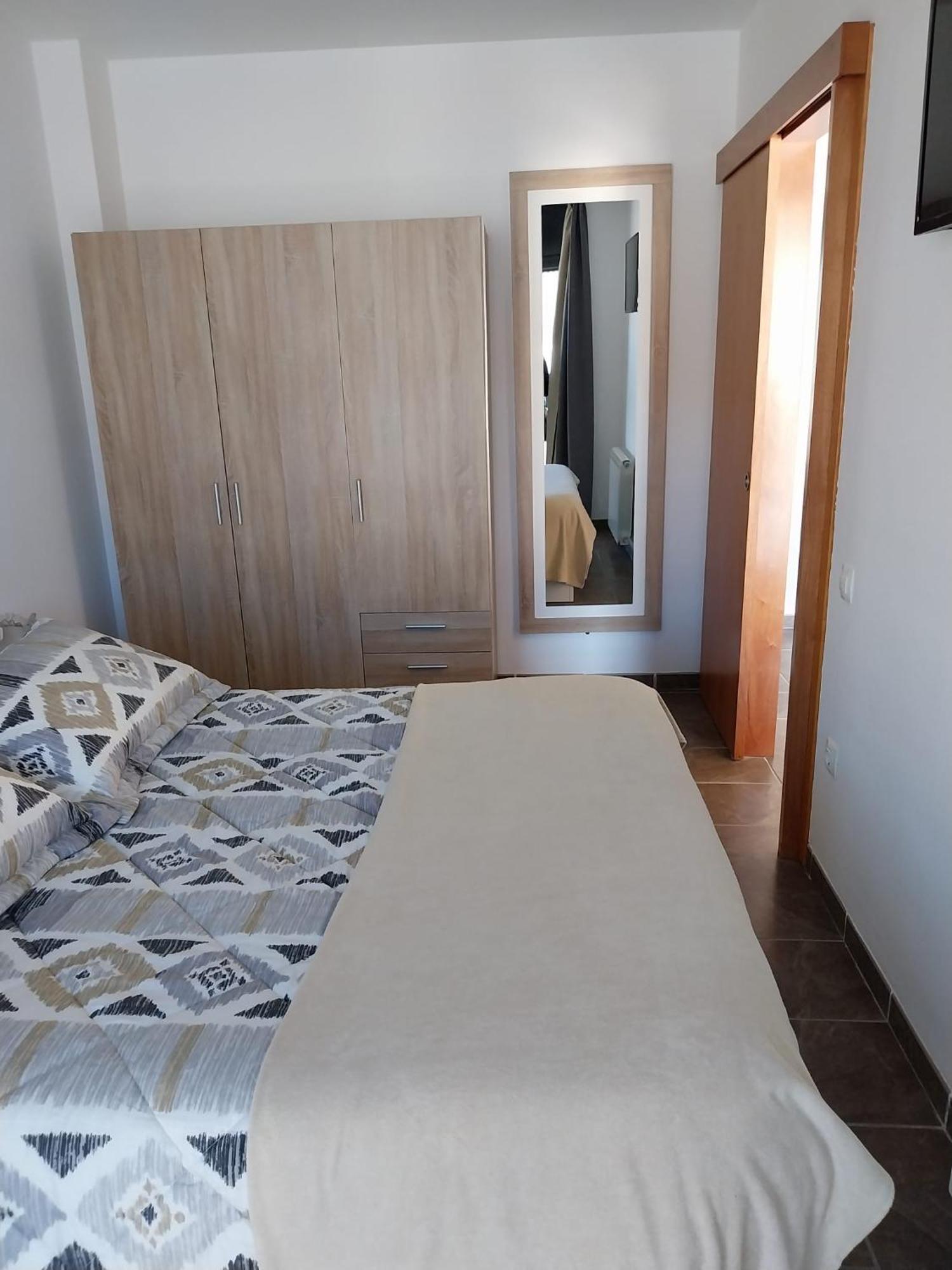 Apartament Bisaura De Ter Sant Quirze De Besora Luaran gambar